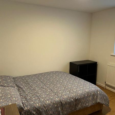 Three Bedroom House In Tooting By Star Apartments Londen Buitenkant foto