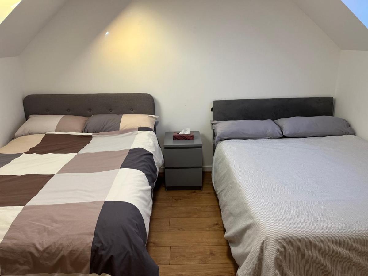Three Bedroom House In Tooting By Star Apartments Londen Buitenkant foto